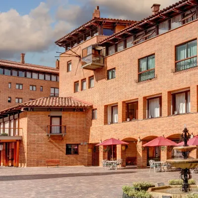 Fachada ESTELAR La Fontana Colombia - Bogotá Fachada ESTELAR La Fontana Colombia - Bogotá