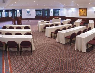 Salón ESTELAR ESTELAR La Fontana Colombia - Bogotá Salón ESTELAR ESTELAR La Fontana Colombia - Bogotá