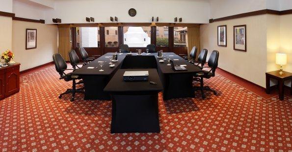 Segovia Room ESTELAR La Fontana Colombia - Bogotá Segovia Room ESTELAR La Fontana Colombia - Bogotá